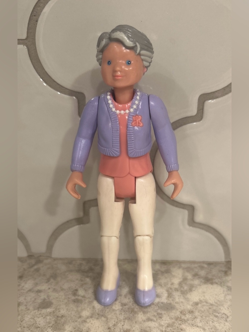 Vintage Fisher-Price Loving Family Dream Dollhouse Grandma Grandmother Doll 1993